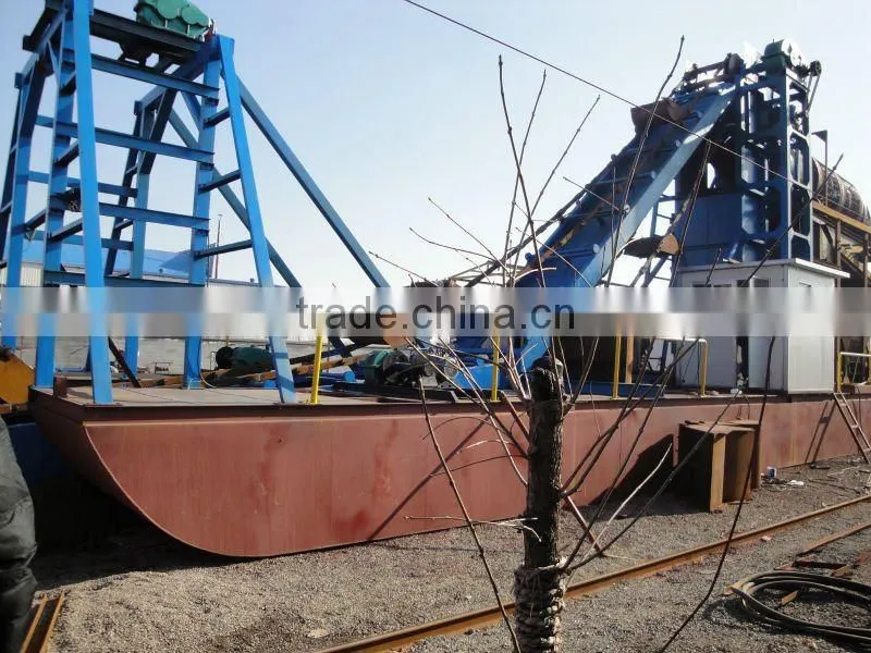 Bucket type gold and diamond dredger