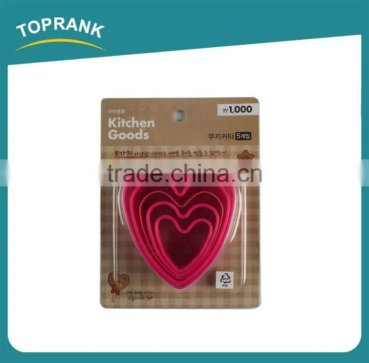 Toprank New Style Kitchen Goods Plastic 5PC Heart Shaped Mini Cookie Cutter Set Wholesale Cookie Cutter