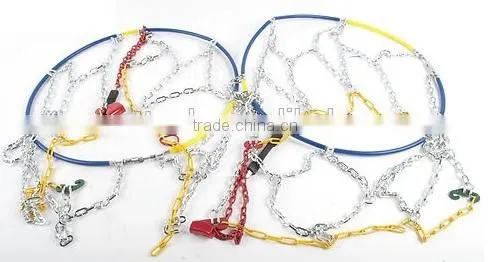 Tractor plastic snow chain
