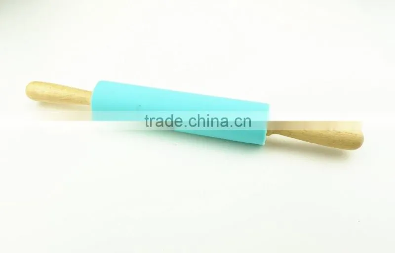 46018 silicone dough pastry flour rolling pin with wooden handle