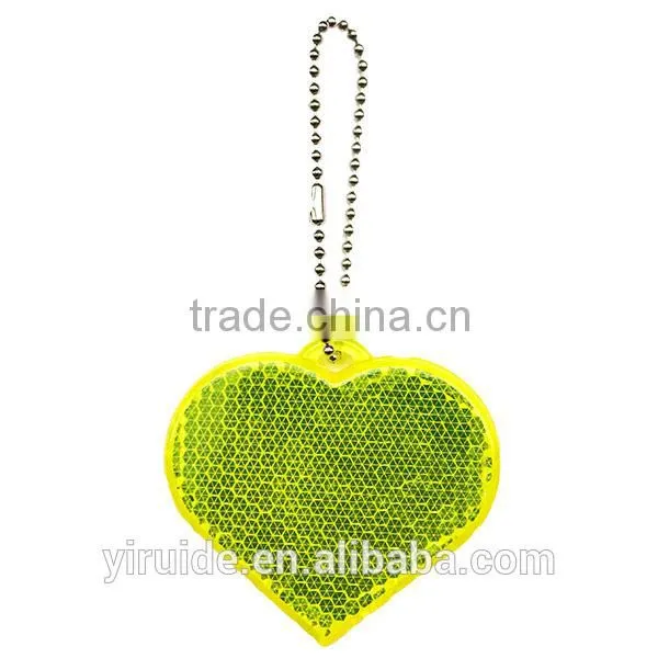 Customize Car shape promotion plastic mini reflective keychain