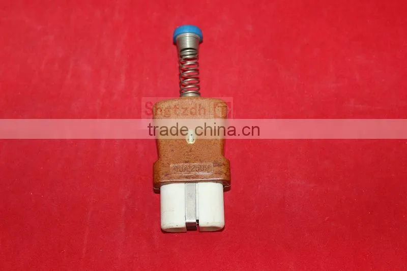 Electrical ceramic plug socket