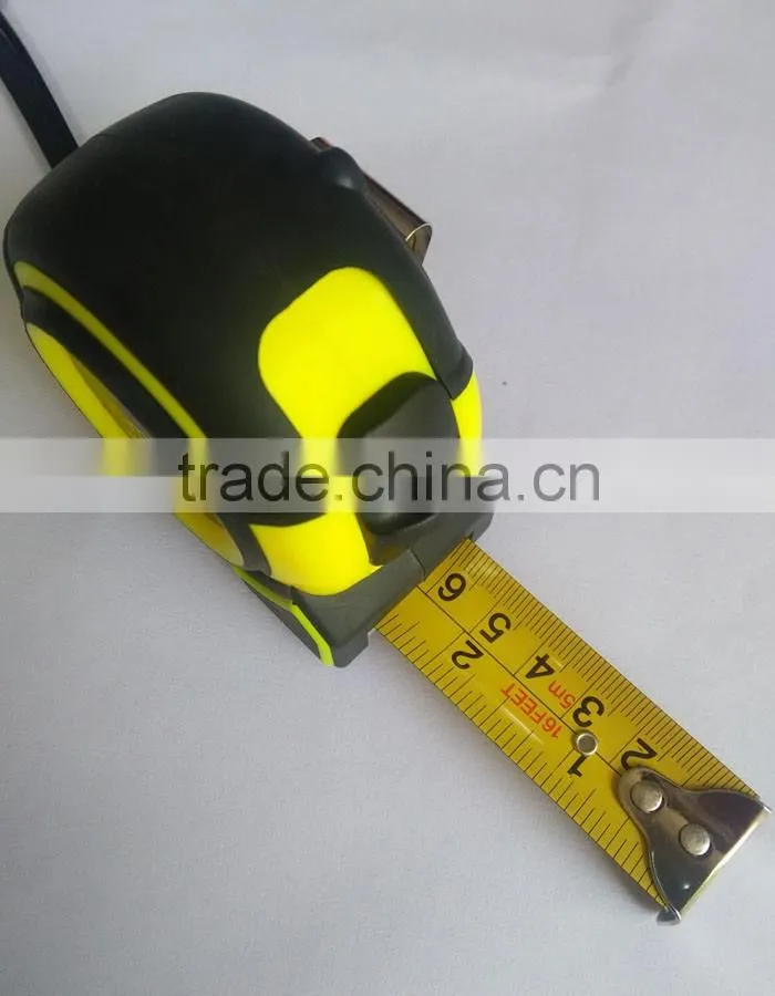 new design co-molded case retractable thick blade tape measure