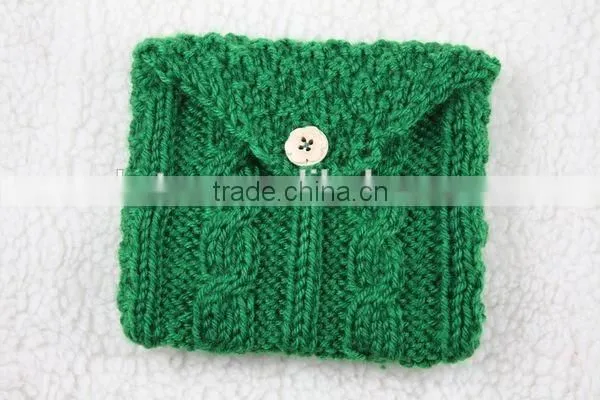 Custom design acrylic material handmade knitted ladies purse