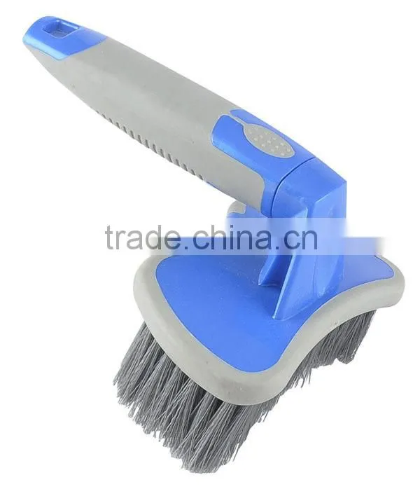Contour Tire Brush