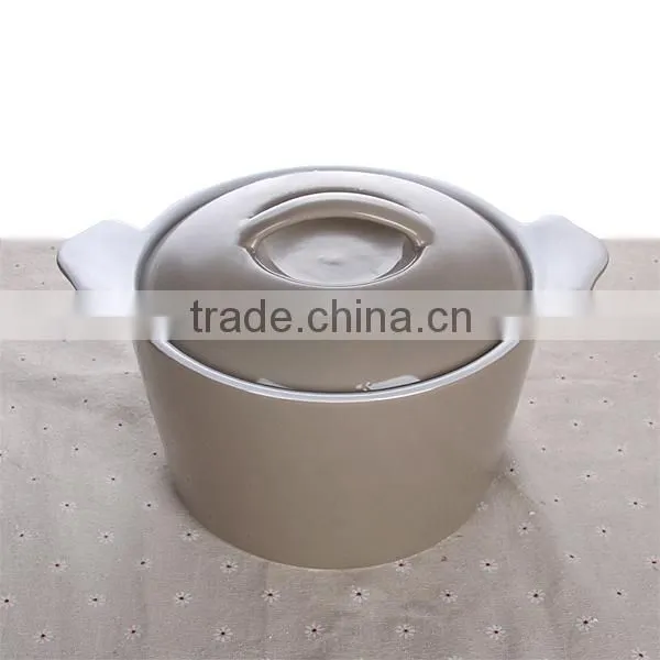 Color glaze stoneware casserole dish with lid Factory directly sale