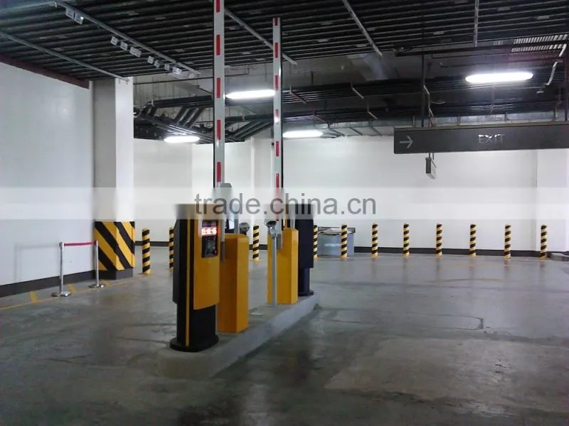 Heavy Duty Wireless Controlled Boom Barrier Vehicle Barrier for Online Ticketing System