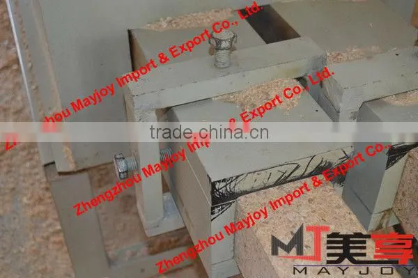 High quality low price good performance Single head wood sawdust block making machine/wood shaving block pressing machine