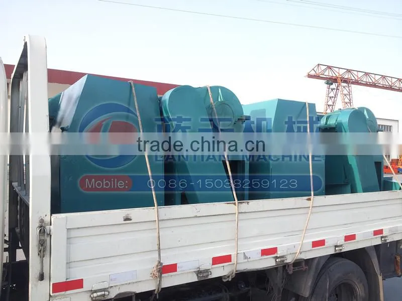 Carbon black briquette making machine