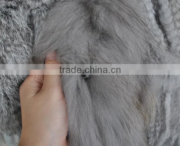 Yanran Fur Factory YR250 Fashion Woman Fur Gilet with Tassels Knit Real Rabbit Raccoon Fur Vest