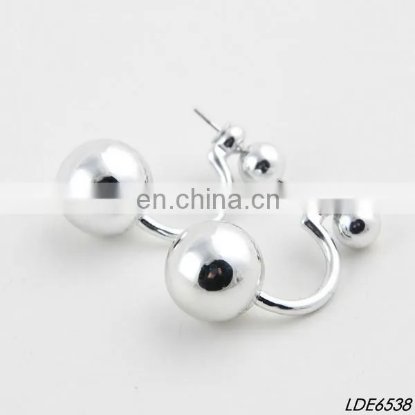 DIAMOND DOUBLE TRIANGLE EAR JACKET
