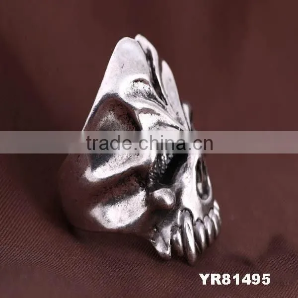 Punk rock skeleton skull hang ring in zinc alloy, mens jewelry