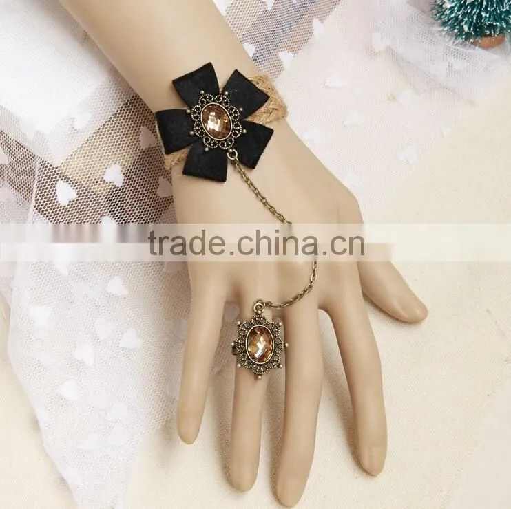 >> 2016 New Vintage Ladies party jewelry,charm Lace Bracelet With Ring /