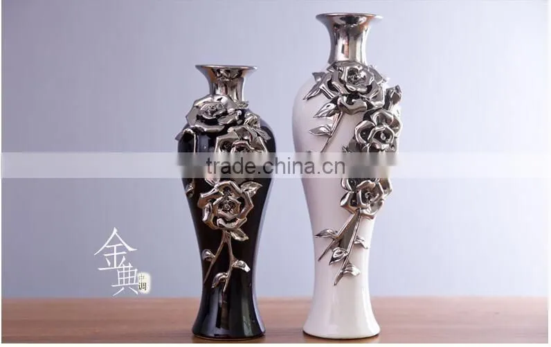 Black and white wedding electroplated ceramic vase with flower
