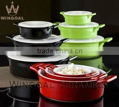 Porcelain and stoneware casserole set of 3