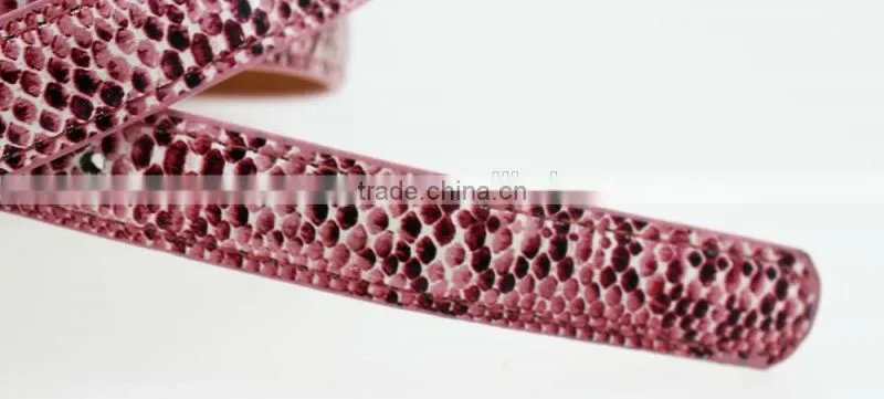 Women's Casual belt with Fuax PU leather and small silver buckle