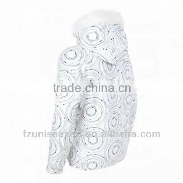 Kids ski jacket with fur hood