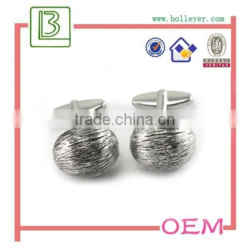 Newest Trendy Cufflinks with diamond centered promotional gift