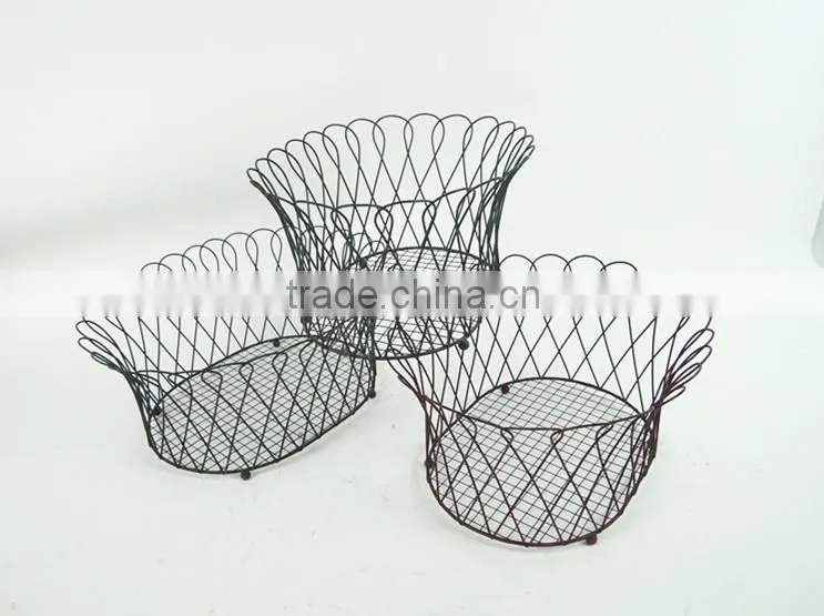 Decorative vintage stackable wire basket