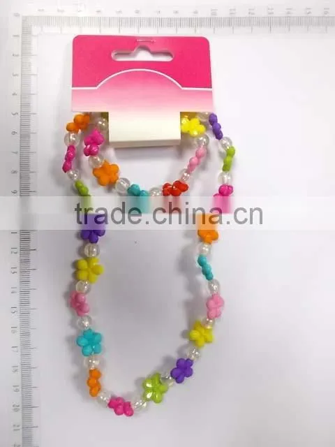 Lovely multicolor beaded necklace bracelet set with little flowers for children