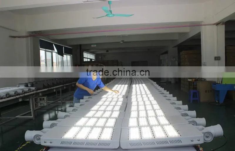 alibaba co uk High Lumen Bridgelux Mean Well 200w LED street light