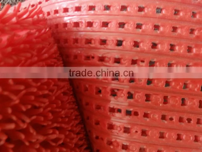 Waterproof anti-slip artificial PE grass mat