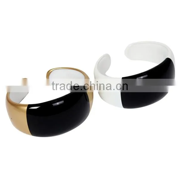 Bluetooth watch bluetooth bracelet connect with your phone