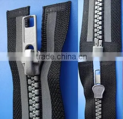 plastic zipper