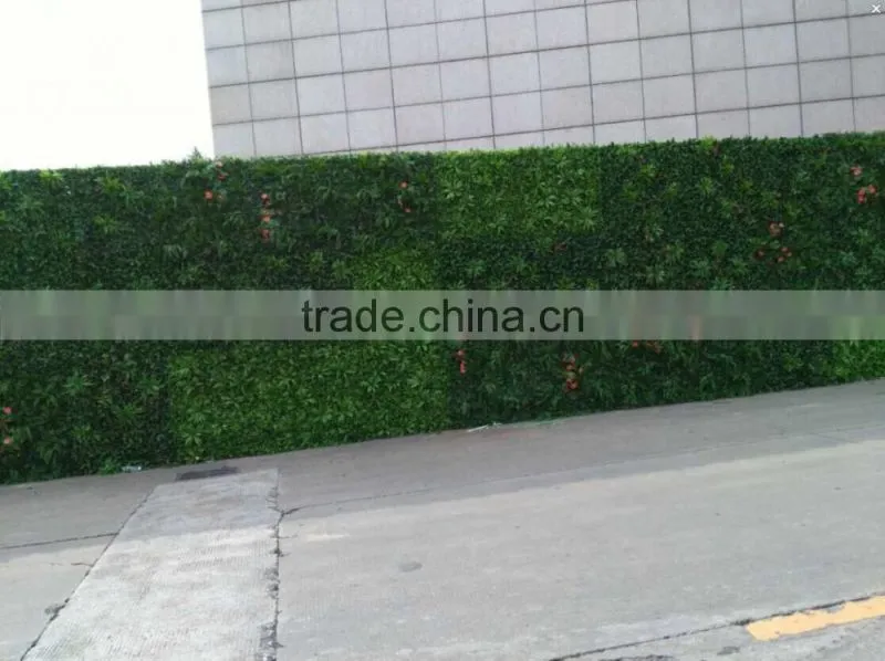 Outdoor artificial green wall green fence for sale