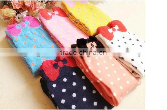 Latest Design Promotion Fashion Exclusive Sweetheart Princess Good Stretch Anti-slip Jacquard with Cute Bow Dots Women Socks