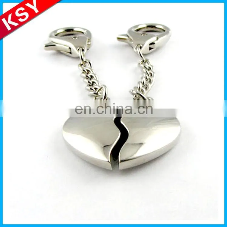 Lovely custom shaped metal keychain for Lovers