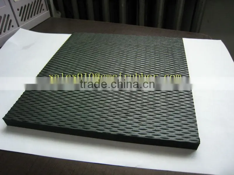 Awesome Humane Rubber Cow Mat, 6' x 4' x 3/4"/Rice Noodle Plate for Horse