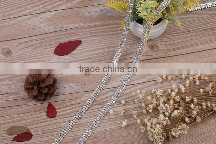 Hot sale new design crystal rhinestone simple girl's neck chain