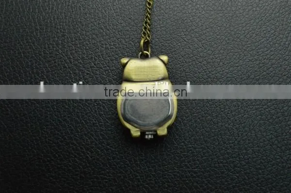 Fashion engraved pocket watch with night owl pattern chain quart watch