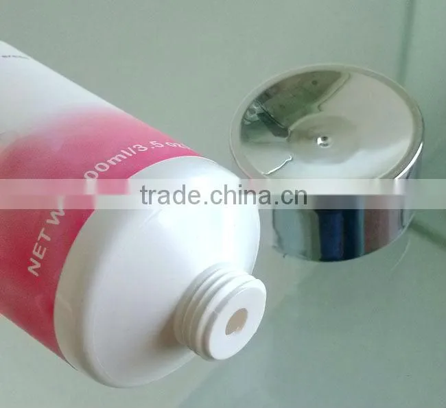 Cosmetic squeeze tube for packing tubes with applicator.cosmetic soft tube