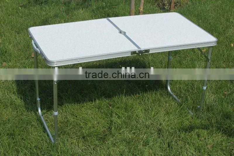 Outdoor Aluminum Folding Table