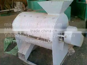 Semi-wet material crusher for fertilizer