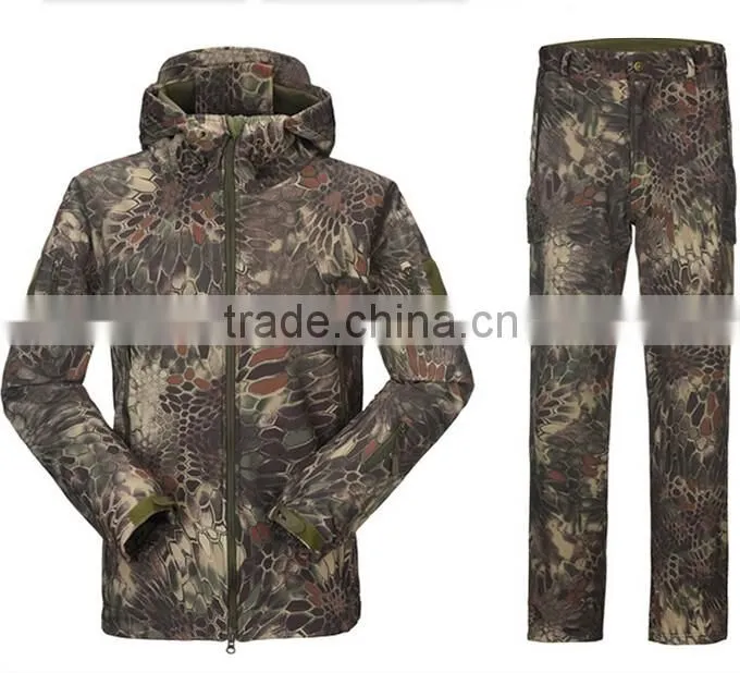 Custom Man Tactical Camo Suit