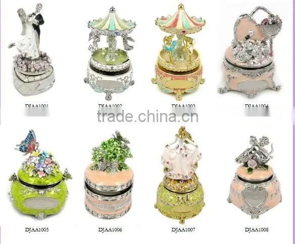 High quality Elegant Musical Box with rhinestones crystals enamel decoration and various colors