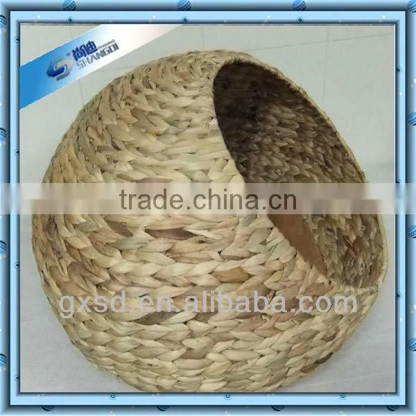 eco-friendly natural water hyacinth pet basket