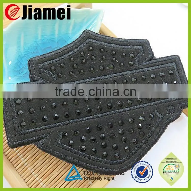 Embroidered numbers letter design iron on embroidery patches label