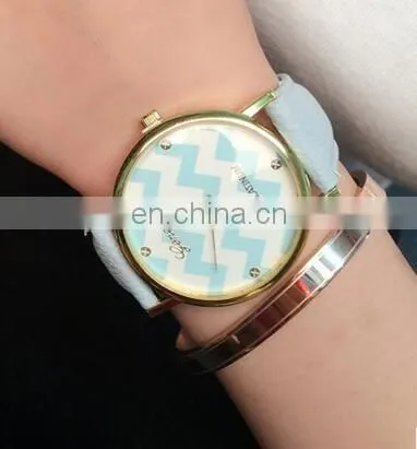 Fashion Women Casual Watches Ladies Wave Printing Wrist Watch Multicolor Leather Quartz Watch