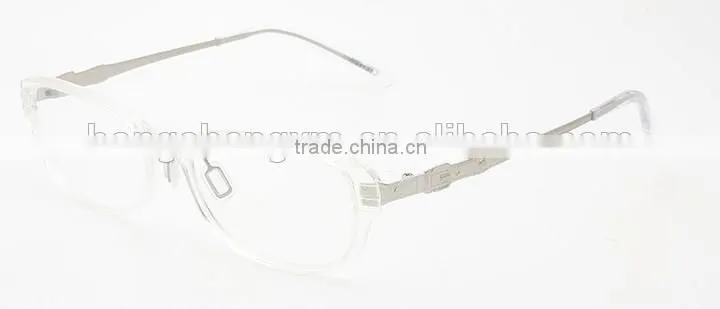 3.0TR frame optics with imitate leather grain temple