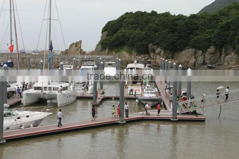 Marina pile cap for floating pontoon