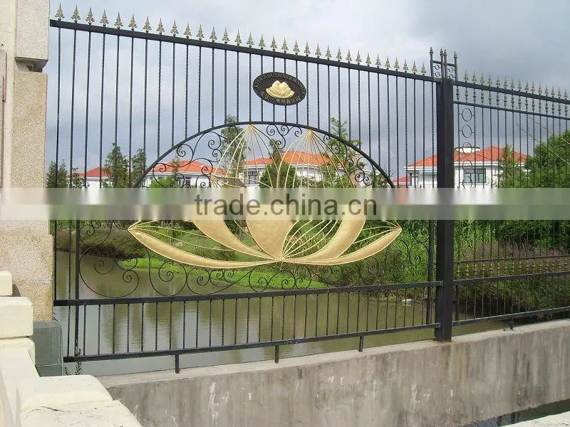 2013 Top-selling garden hand-polished cast iron fence
