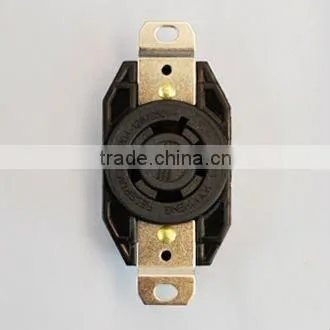 twist lock socket