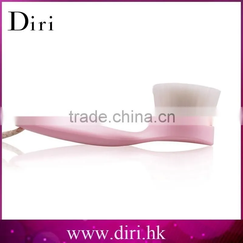 Cheap Facial Cleaning Brush with Plastic Handle