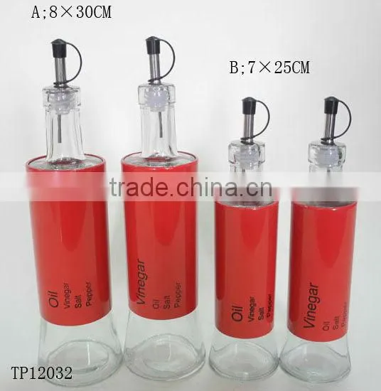 black plastic sleeves cylinder glass oil dispenser