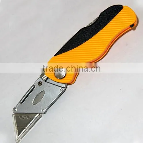 2017 Plastic with rubber grip handle olfa knife 3 PCS Auto Loading Blade Utility Knife