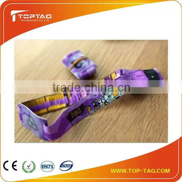 13.56 Mhz/125Khz waterproof silicone rfid wristband for adult